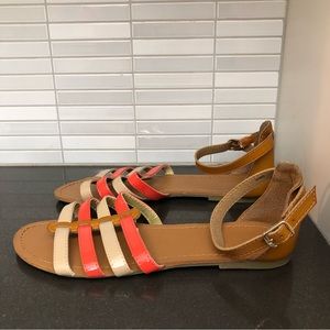 EUC GAP women’s sandals